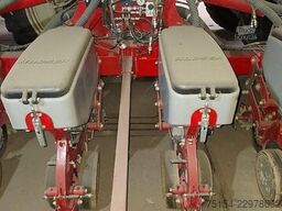 Horsch Focus 6 TD mit Maistro und  Rapsschiene