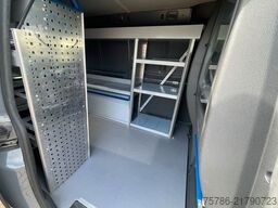 VOLKSWAGEN Caddy KA Maxi 4M/ 4x4/ AC/ Standh./ Werkstatt