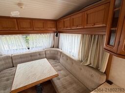 HOBBY 400 / 10 C Wohnwagen mit Vorzelt