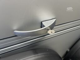 Cheval Liberte Debon C700 Roadster  & Tür Kofferanhänger