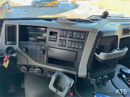 Volvo FM370 box truck w/ full side opening and lift. WAT