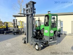 Carrello elevatore a 4 direzioni Combilift C4000 GAS TRIPLEX 6900 FREE-LIFT CABIN