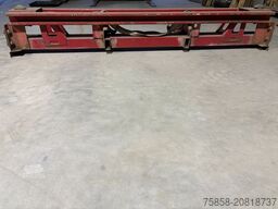 sonstige Ausgleichsbock für gekröpften Tieflader