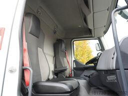 Renault D16 / NEW Tow truck 7.7 m / 170 tho. km