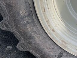 New Holland T 6070 RC