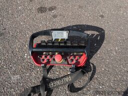 Iveco Trakker 410 8x4 Cable system with Crane
