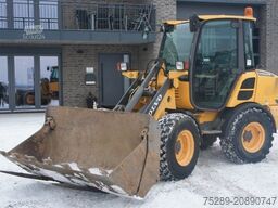 VOLVO L25F Radlader Schaufel Gabel