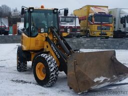 VOLVO L25F Radlader Schaufel Gabel