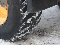 VOLVO L25F Radlader Schaufel Gabel