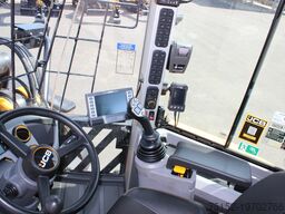 JCB 457 HT  WASTMASTER