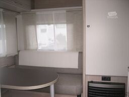 BÜRSTNER Premio Life 430 TS Ausstellfenster Bug