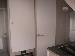 BÜRSTNER Premio Life 430 TS Ausstellfenster Bug