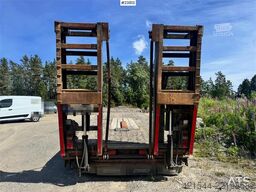 McCauley MAC machinery trailer with hydraulic loading ramps