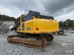 Komatsu PC490LC-11 excavator w/ 2 buckets