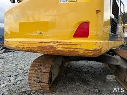 Komatsu PC490LC-11 excavator w/ 2 buckets