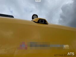 Komatsu PC490LC-11 excavator w/ 2 buckets