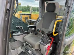 Volvo ECR305CL excavator w/ GPS, sanding bucket and roto