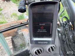 Volvo ECR305CL excavator w/ GPS, sanding bucket and roto