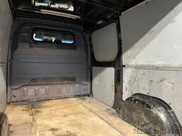 Mercedes-Benz Sprinter 215 Kasten MBUX+AHK+Cam+AUT+PTS+SHZ