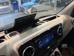 Mercedes-Benz Sprinter 215 Kasten MBUX+AHK+Cam+AUT+PTS+SHZ