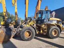 Caterpillar 930G