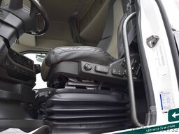 VOLVO FH 500 6x4 Penz Kabinenkran 15Z9 Leder Xenon Alu