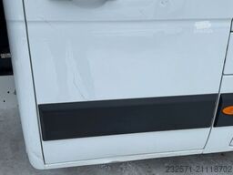 RENAULT Master III DoKa Kipper L3H1 3,5 Dreiseitenkipper