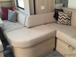 Mercedes-Benz STX 3 pop-out