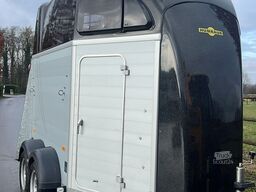 Humbaur Xanthos Aero