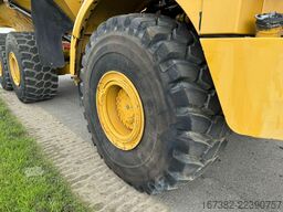 Caterpillar 740B