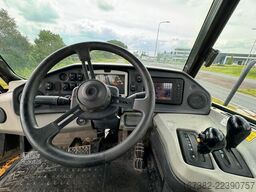 Caterpillar 740B