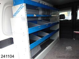 VOLKSWAGEN Caddy Maxi 2.0 TDI -KLIMA-Regaleinbau-HFT-