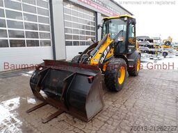 JCB 409 gebraucht 880h 40 km/h Klima