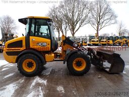 JCB 409 gebraucht 880h 40 km/h Klima