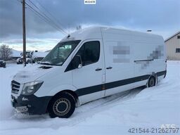 Mercedes-Benz Sprinter 4x2 w/ 2 sets of tires and ramp. Will be