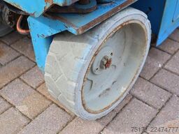Genie GS2632 Electric, 10m Working Height, 227kg Capacit