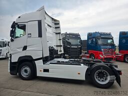 RENAULT T 520 * ACC * KLIMAAUT. * SPURHALTE *