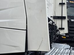 RENAULT T 520 * ACC * KLIMAAUT. * SPURHALTE *