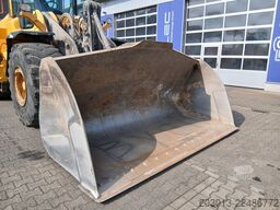 VOLVO L180H Radlader 29,7 t *Waage *12.069 h