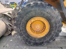 VOLVO L180H Radlader 29,7 t *Waage *12.069 h