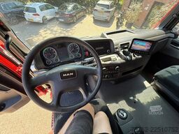 MAN TGS 49.440 10X8 24m3 Hardox 428.901KM NL Truck