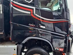 Volvo Fh16 650 6x4 Tipper Truck w/ Sørling Triple Traile