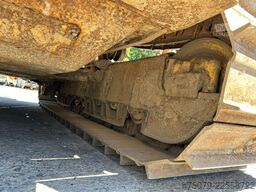 KOMATSU D 65 PX - 18 **Ketten und Laufwerk NEU**