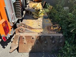 KOMATSU D 65 PX - 18 **Ketten und Laufwerk NEU**