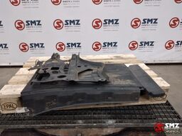 Mercedes Occ Spatbord met steun links Actros MP4