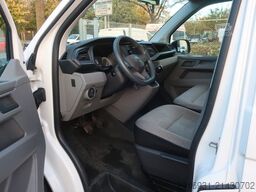 VOLKSWAGEN T6.1 Transporter Kombi FWD/9 Sitze/Klima/FN:180