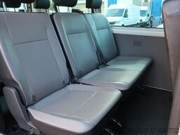 VOLKSWAGEN T6.1 Transporter Kombi FWD/9 Sitze/Klima/FN:180