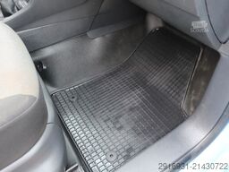 VOLKSWAGEN Caddy 1. Hand / Klima / Tempomat / FN:54