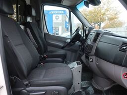 MERCEDES-BENZ Sprinter II 519 CDI / RTW / Klima / Automatik