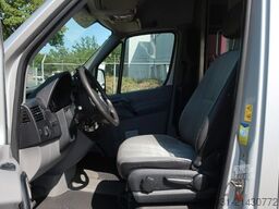 VOLKSWAGEN Crafter 1. Hand / SHZ / PDC / FN: 86